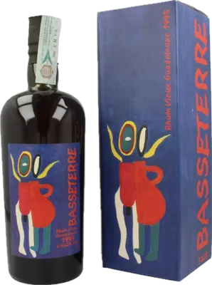 Bouteille de spiritueux : Basseterre de la marque Vélier