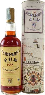 Bouteille de spiritueux : Demerara Rum de la marque Moon Import