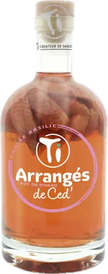 Bouteille de spiritueux : Ti Arrangé Fraise Basilic de la marque Les Rhums de Ced'