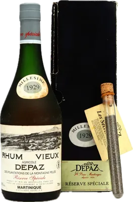 Bouteille de spiritueux : Millésime 1929 de la marque Depaz