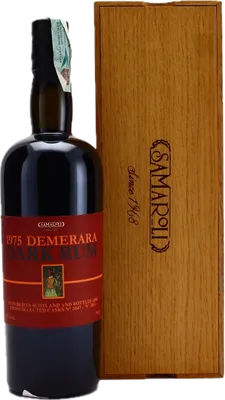 Bouteille de spiritueux : Demerara Dark Rum de la marque Samaroli