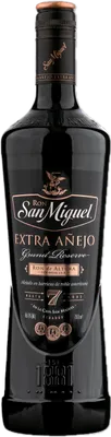 Bouteille de spiritueux : Black Extra Añejo de la marque Ron San Miguel