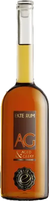 Bouteille de spiritueux : Aged & Geeky de la marque Ekte Rum