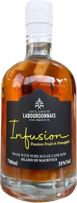 Bouteille de spiritueux : Infusion Passion Fruit Pineapple de la marque Labourdonnais