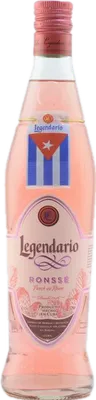 Bouteille de spiritueux : Ronssé de la marque Legendario