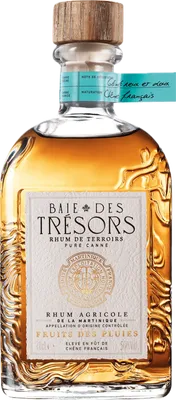 Bouteille de spiritueux : Fruits des Pluies de la marque Baie des Trésors
