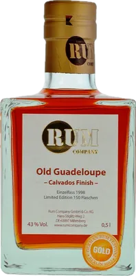 Bouteille de spiritueux : Old Guadeloupe de la marque Rum Company
