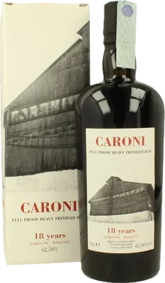 Bouteille de spiritueux : Heavy Trinidad Rum de la marque Caroni