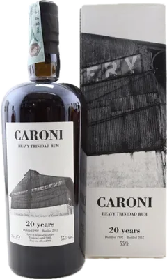 Bouteille de spiritueux : Heavy Trinidad Rum de la marque Caroni