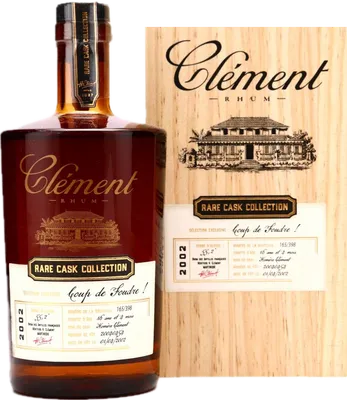 Bouteille de spiritueux : Rare Cask Collection Coup de Foudre de la marque Clément
