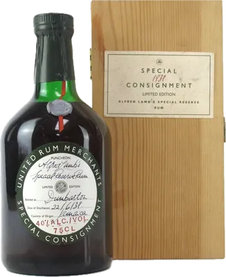 Bouteille de spiritueux : United Rum Merchants Special Reservation Rum de la marque Alfred Lamb's
