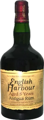 Bouteille de spiritueux : 5 Years de la marque The Antigua Distillery