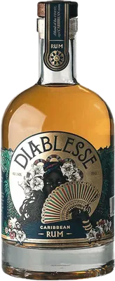Bouteille de spiritueux : Golden Caribbean Rum de la marque Diablesse