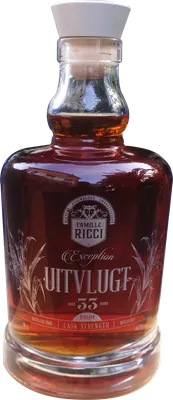 Bouteille de spiritueux : Exception Uitvlugt 33 ans de la marque Famille Ricci