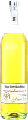 Bouteille de spiritueux : Unique Blended Rum Edition de la marque Bacardi