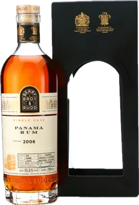 Bouteille de spiritueux : Panama Rum de la marque Berry Bros & Rudd 