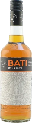 Bouteille de spiritueux : Ratu Dark Rum de la marque Fiji Rum & Co