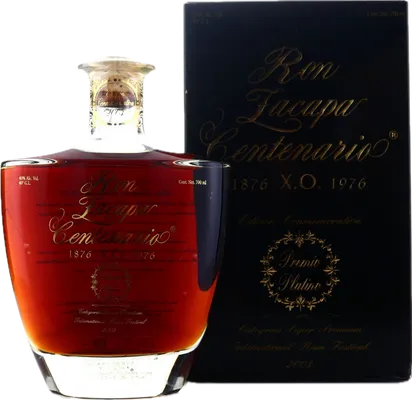 Bouteille de spiritueux : XO Premio Platino de la marque Zacapa