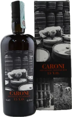 Bouteille de spiritueux : Old Legend Trinidad Rum de la marque Caroni
