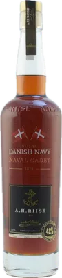 Bouteille de spiritueux : Navy Rum Naval Cadet de la marque A.H. Riise