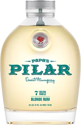 Bouteille de spiritueux : Blonde Rum de la marque Papa's Pilar