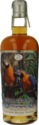 Bouteille de spiritueux : Nicaragua Rum de la marque Silver Seal