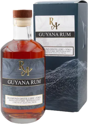 Bouteille de spiritueux : Guyana Rum de la marque Diamond