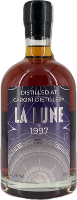 Bouteille de spiritueux : La Lune de la marque Caroni