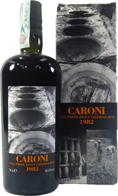 Bouteille de spiritueux : Heavy Trinidad Rum de la marque Caroni
