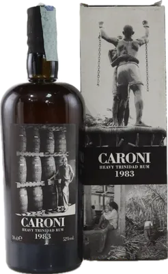 Bouteille de spiritueux : Heavy Trinidad Rum de la marque Caroni