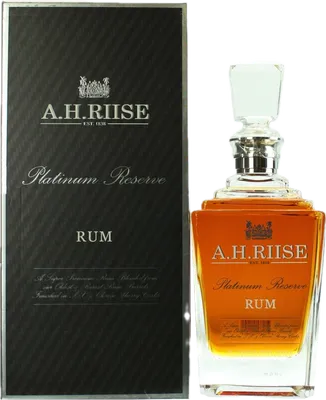 Bouteille de spiritueux : Platinum Reserve Small Batch No. 1 de la marque A.H. Riise