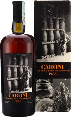 Bouteille de spiritueux : Heavy Trinidad Rum de la marque Caroni