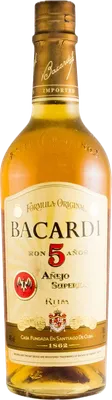 Bouteille de spiritueux : 5 Años de la marque Bacardi