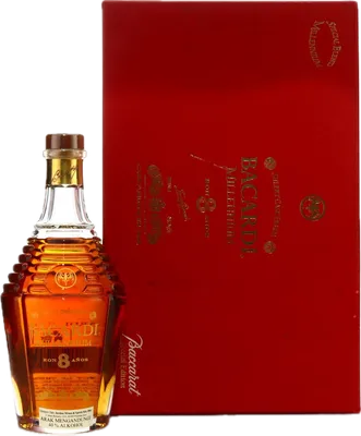 Bouteille de spiritueux : 8 Years Old Millennium Baccarat Decanter de la marque Bacardi