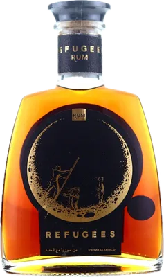 Bouteille de spiritueux : Refugees Rum de la marque Serrano