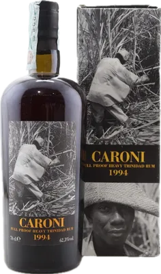 Bouteille de spiritueux : Heavy Trinidad Rum de la marque Caroni
