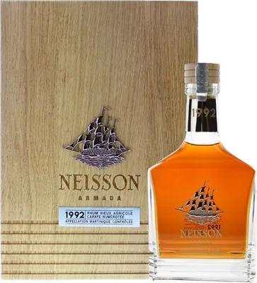 Bouteille de spiritueux : Collection Armada de la marque Neisson
