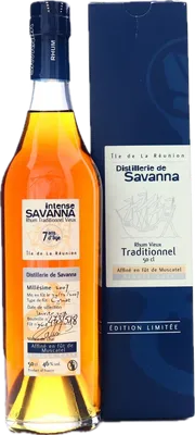 Bouteille de spiritueux : Intense de la marque Savanna