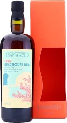 Bouteille de spiritueux : Guadeloupe Rum de la marque Samaroli
