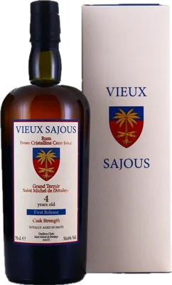 Bouteille de spiritueux : Clairin Vieux Sajous - First Release de la marque Vélier