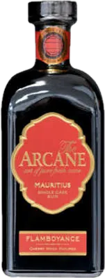 Bouteille de spiritueux : Flamboyance de la marque Arcane