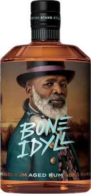 Bouteille de spiritueux : Aged Rum de la marque Bone Idyll