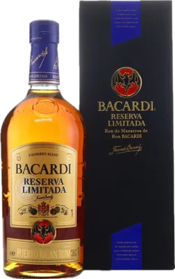Bouteille de spiritueux : Reserva Limitada de la marque Bacardi