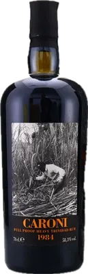 Bouteille de spiritueux : Heavy Trinidad Rum de la marque Caroni