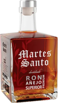 Bouteille de spiritueux : Ron Añejo Premium Superior de la marque Martes Santo