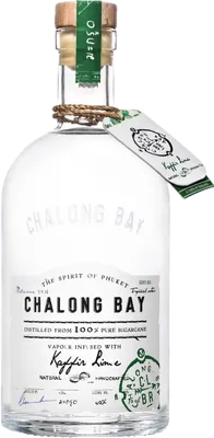 Bouteille de spiritueux : White Rum Infused with Kaffir Lime de la marque Chalong Bay