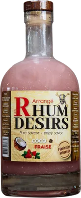 Bouteille de spiritueux : Coco Fraise de la marque Rhum Désirs