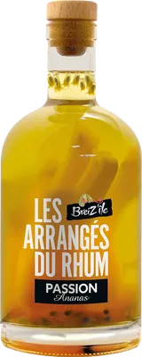 Bouteille de spiritueux : Les Arrangés Du Rhum Passion Ananas de la marque Breiz’île
