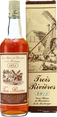 Bouteille de spiritueux : Millésime 1975 de la marque Trois Rivières