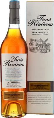 Bouteille de spiritueux : Millésime de la marque Trois Rivières
